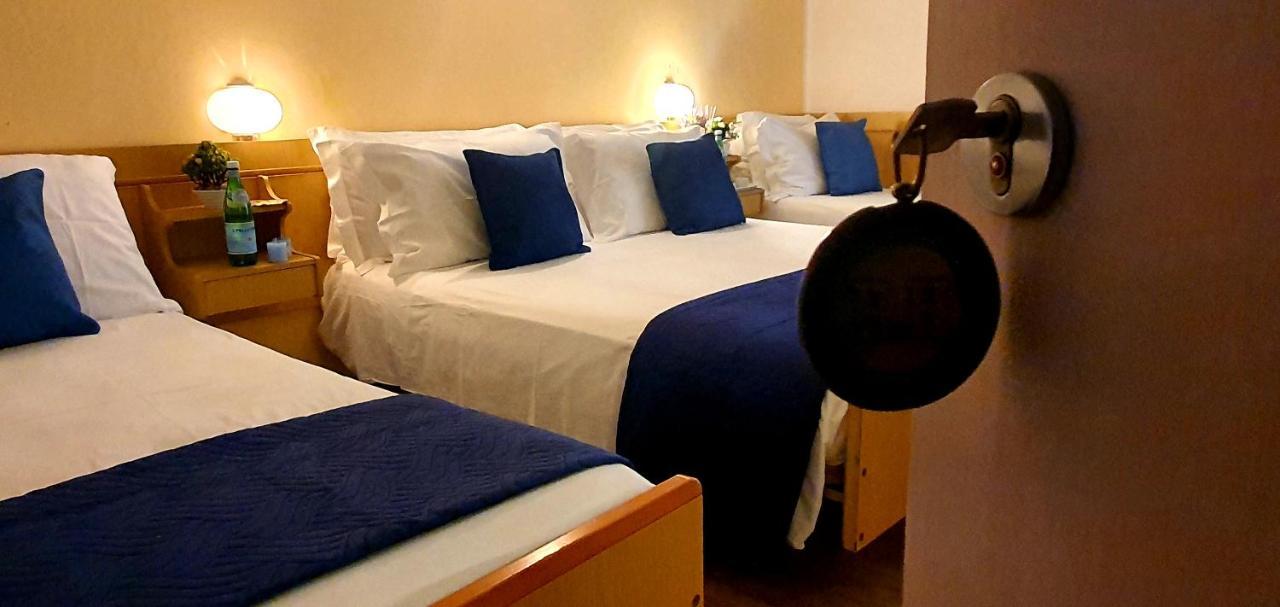 Club Hotel Residence تْشيزيناتيكو المظهر الخارجي الصورة