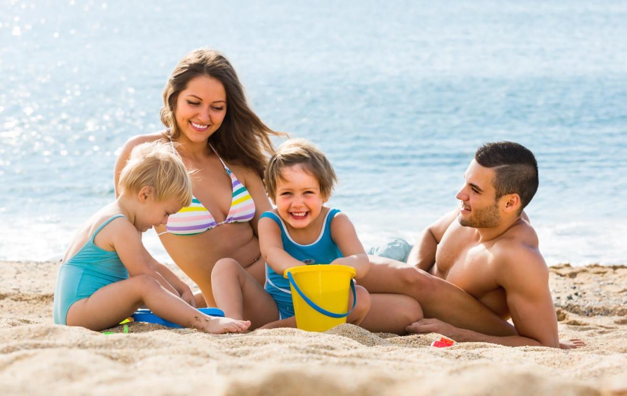 Club Hotel Residence تْشيزيناتيكو المظهر الخارجي الصورة