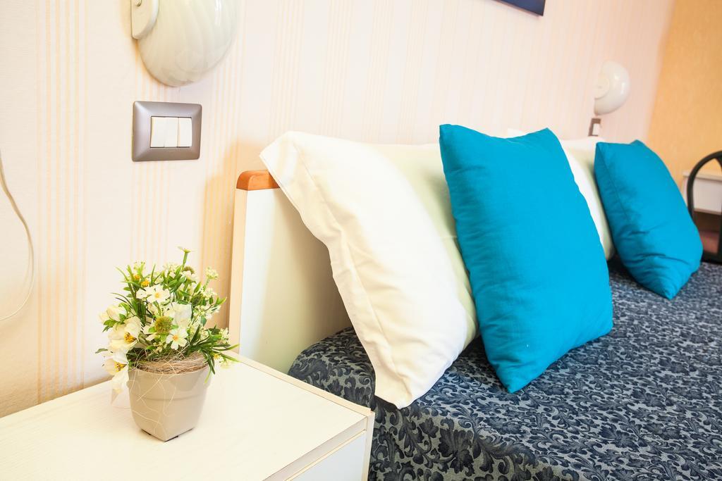 Club Hotel Residence تْشيزيناتيكو المظهر الخارجي الصورة